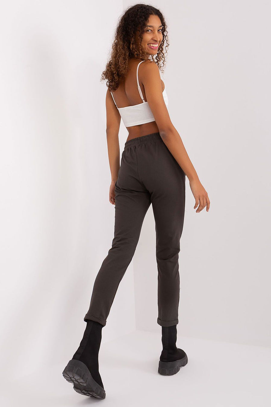  Pantalon survêtement model 191219 Relevance 