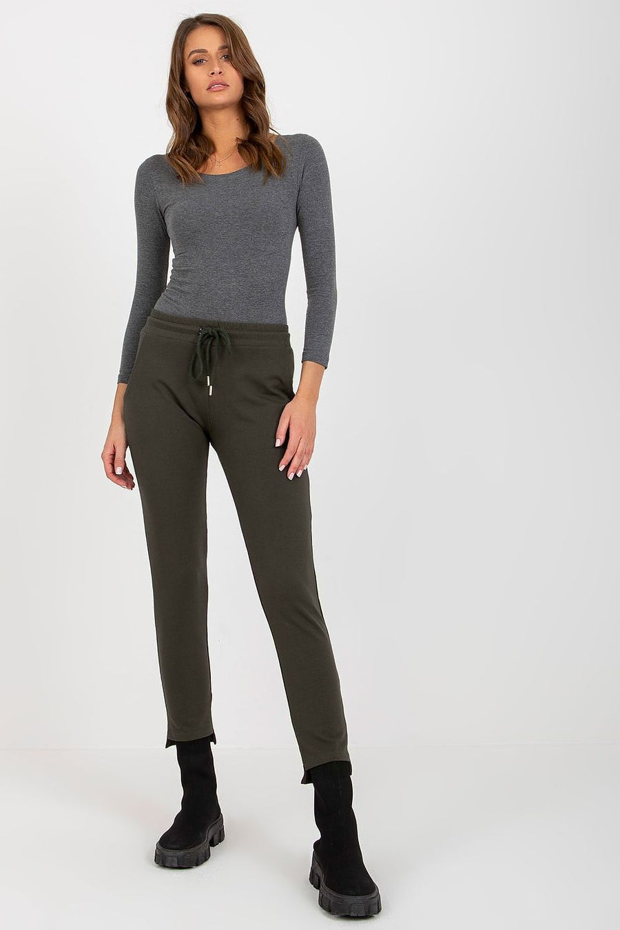  Pantalon survêtement model 191229 Relevance 