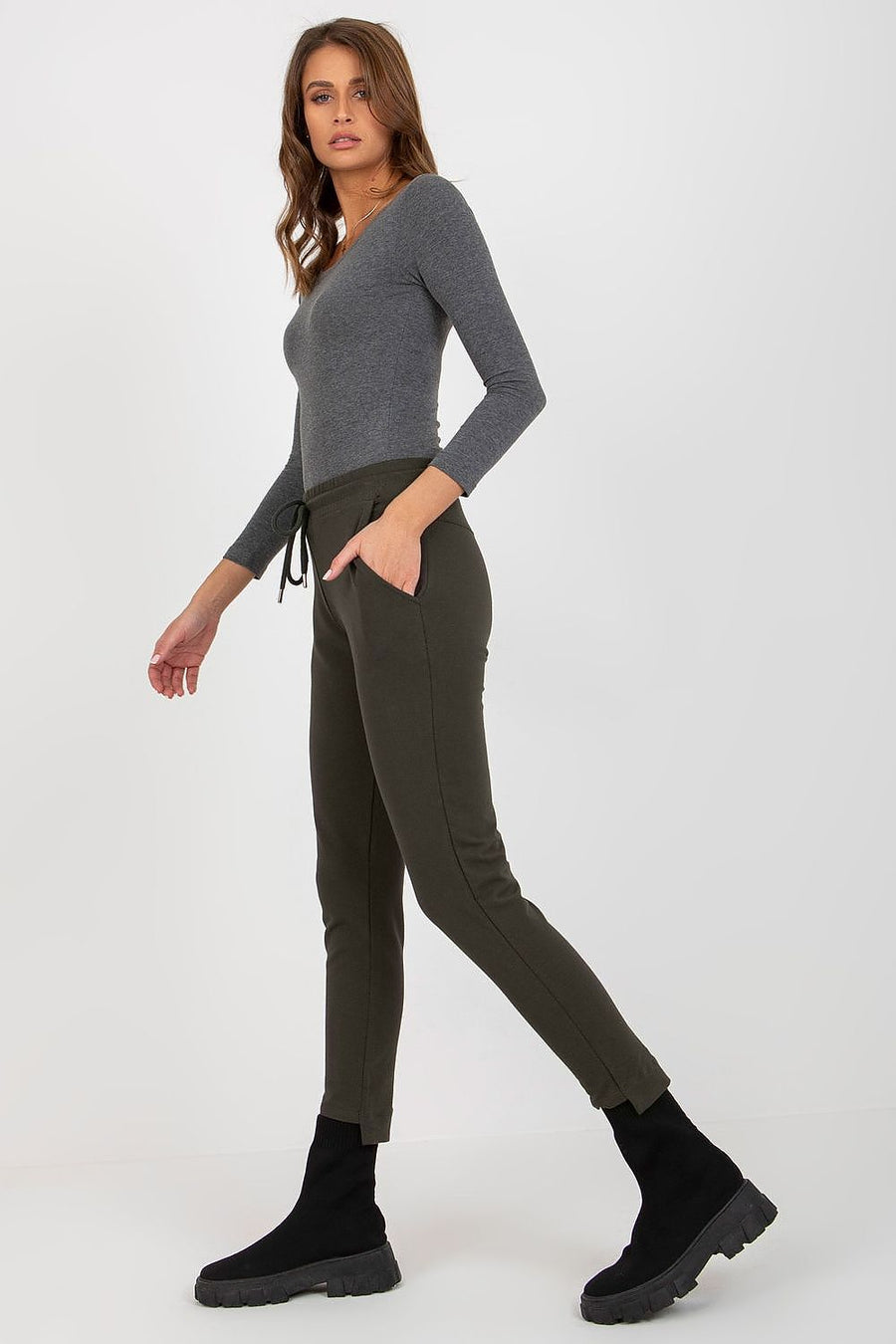  Pantalon survêtement model 191229 Relevance 