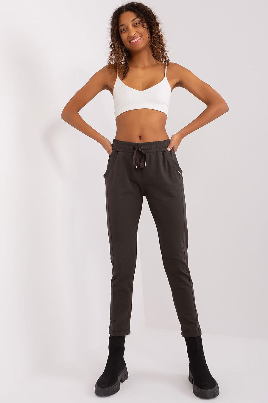  Pantalon survêtement model 191219 Relevance 