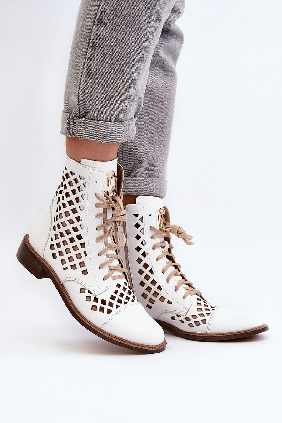  Bottes model 191856 Step in style 