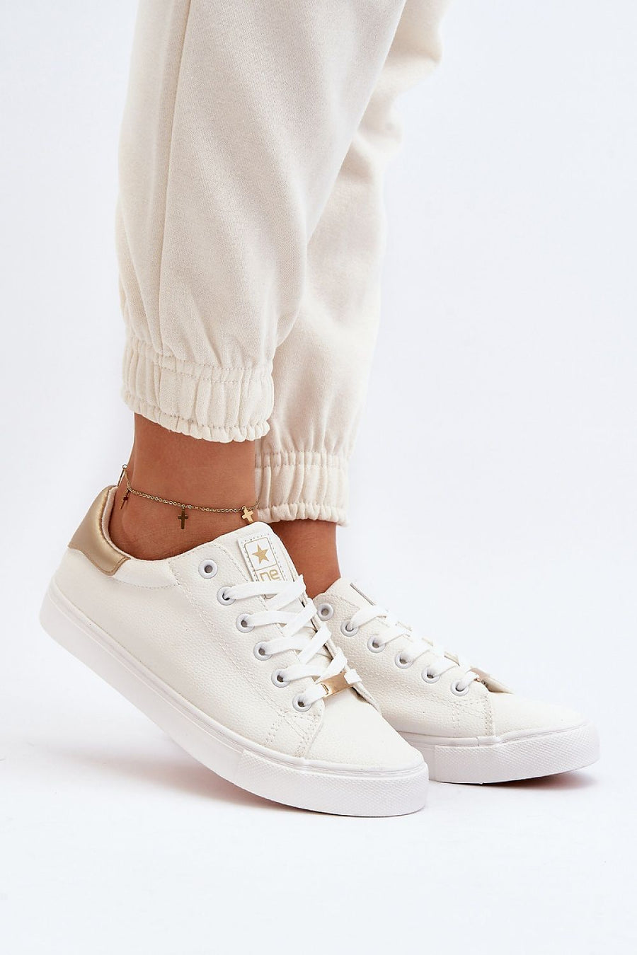  Baskets model 193538 Step in style 
