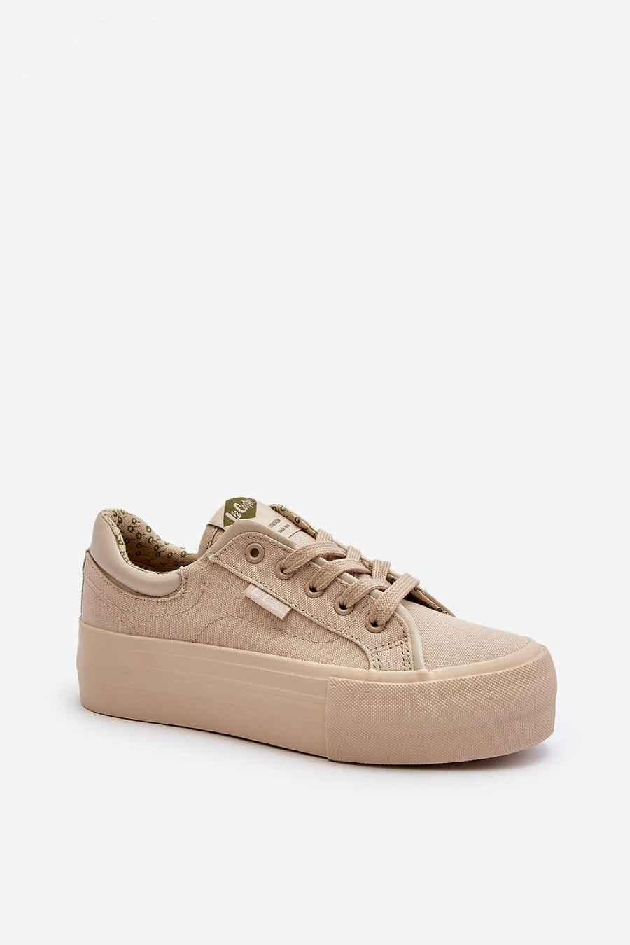  Baskets model 194145 Step in style 