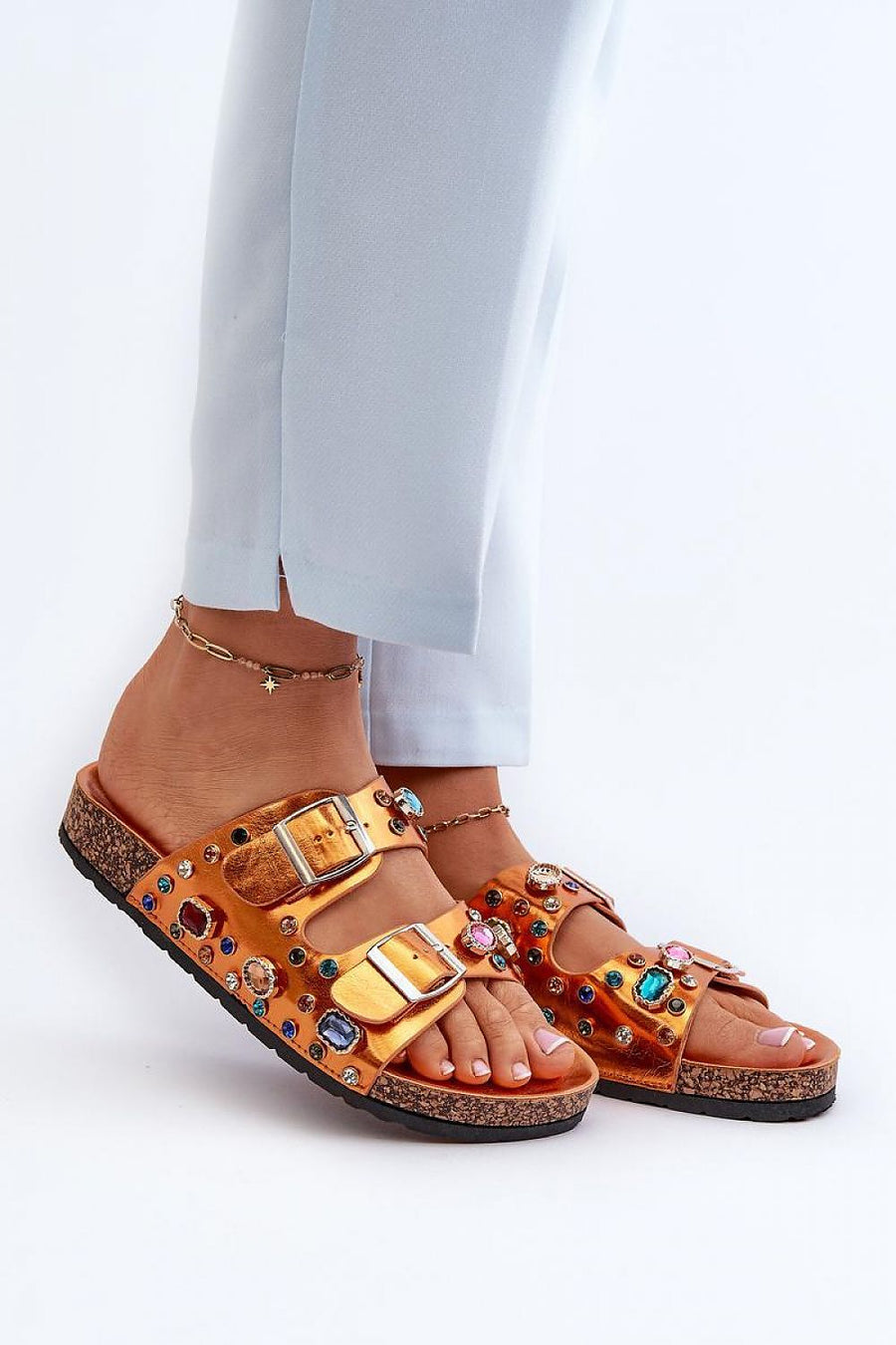  Clacquettes model 196948 Step in style 