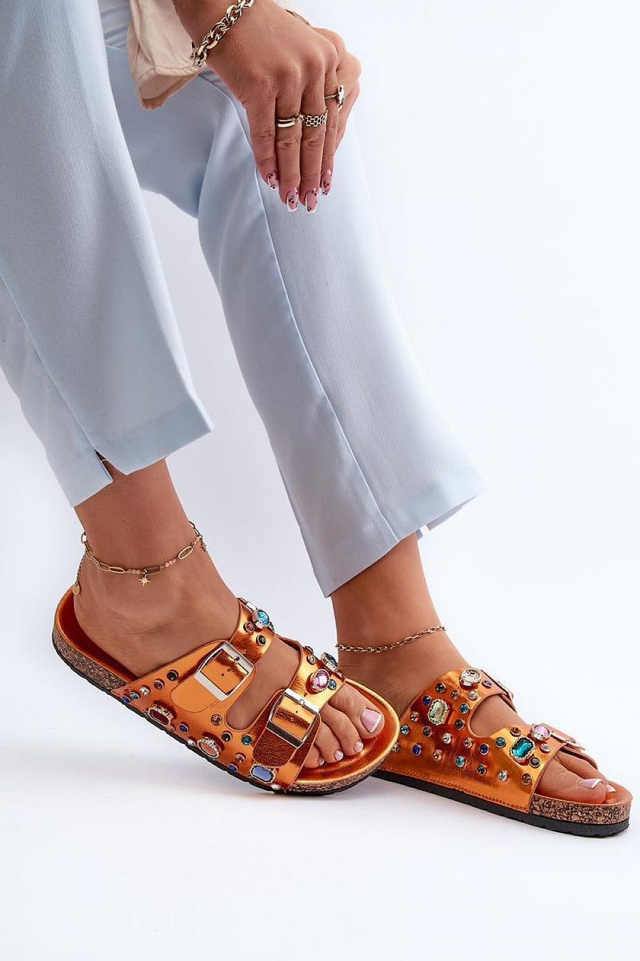  Clacquettes model 196948 Step in style 