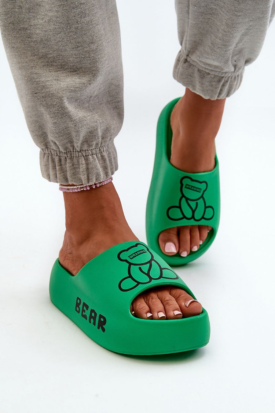  Clacquettes model 198420 Step in style 