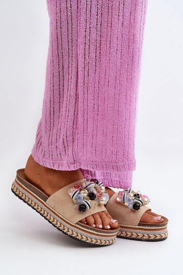  Clacquettes model 198432 Step in style 