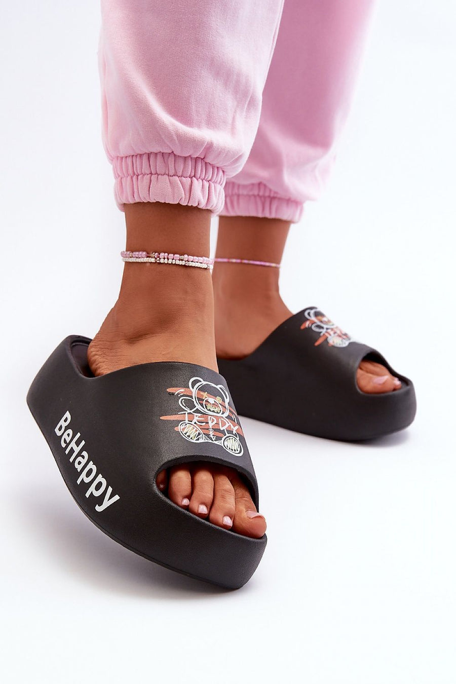  Clacquettes model 198436 Step in style 