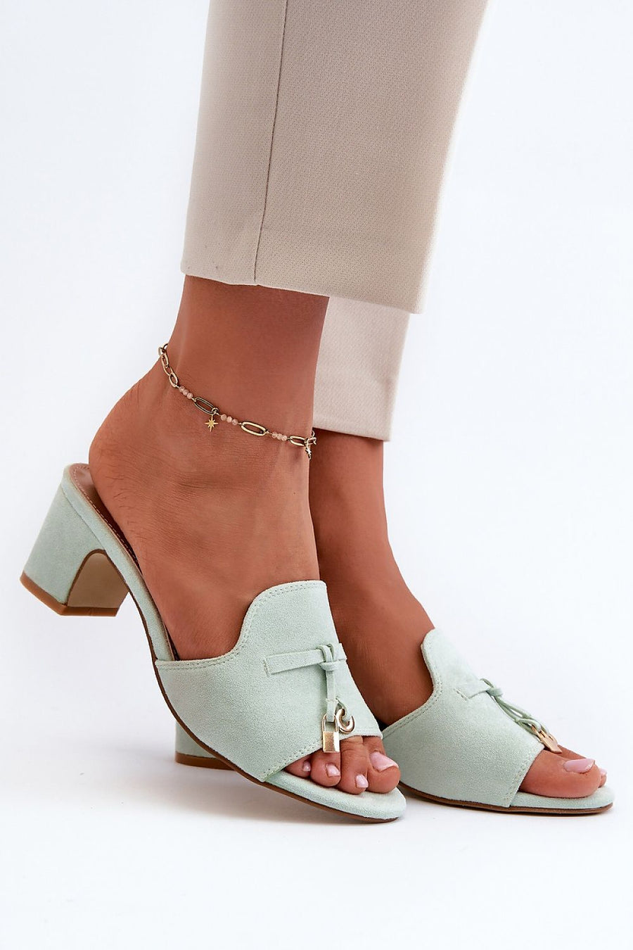  Clacquettes model 198675 Step in style 
