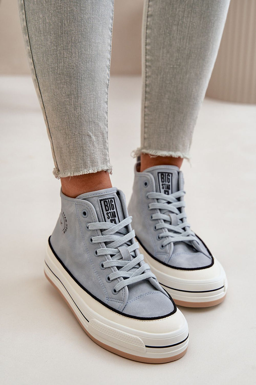  Baskets model 199910 Step in style 