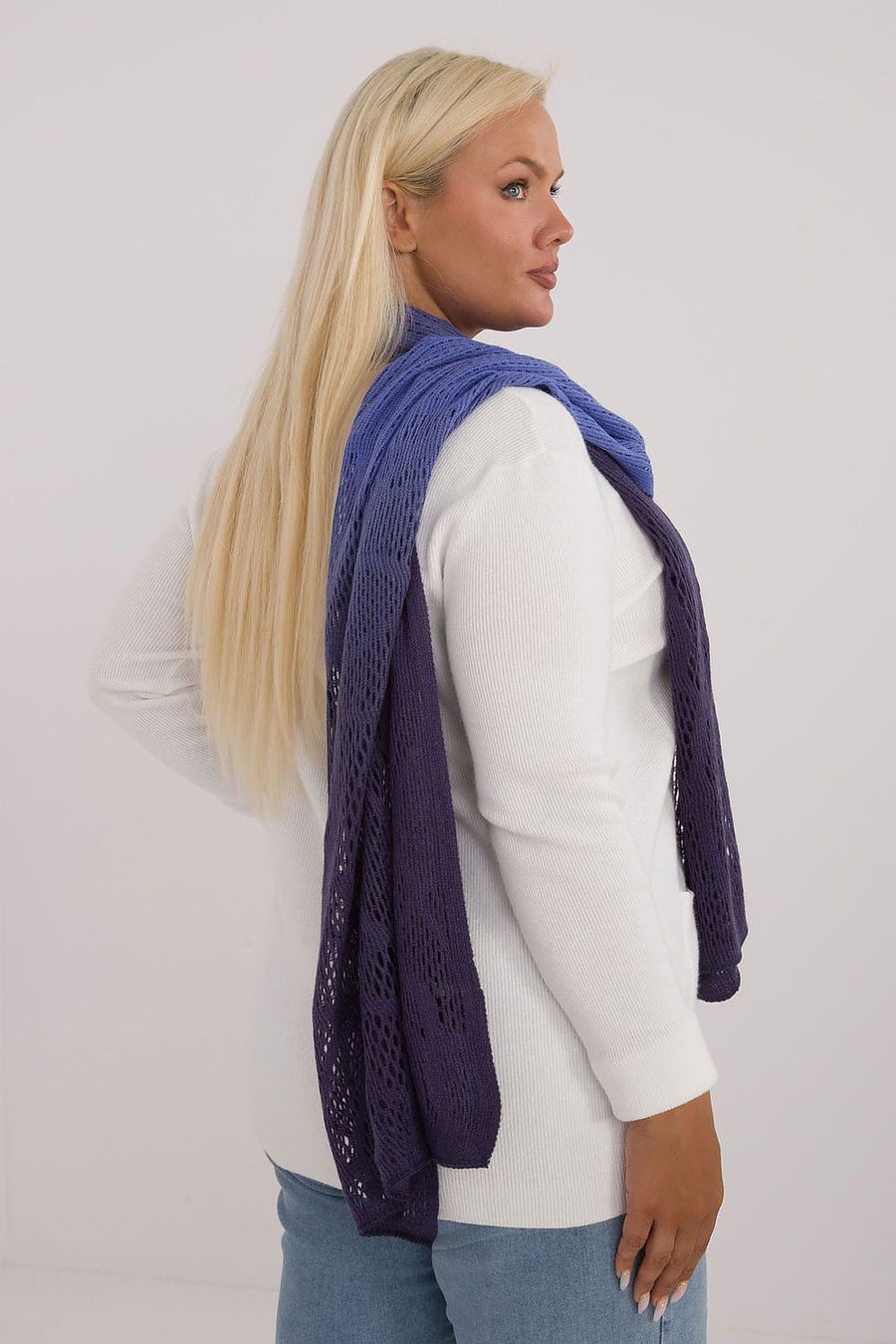  Châle model 200856 AT 