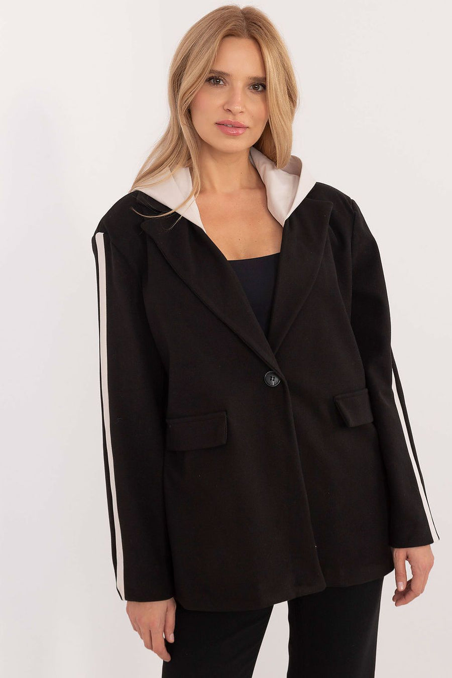  Vest model 202406 Italy Moda 