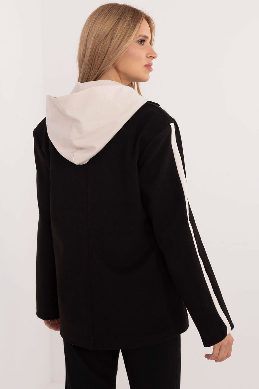  Vest model 202406 Italy Moda 