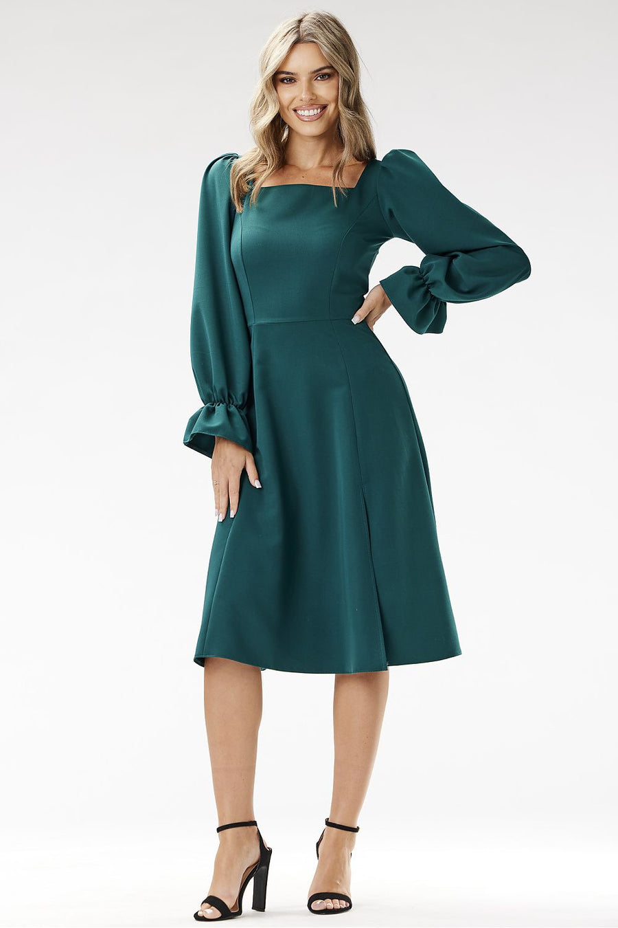  Robe de cocktail model 204268 awama 
