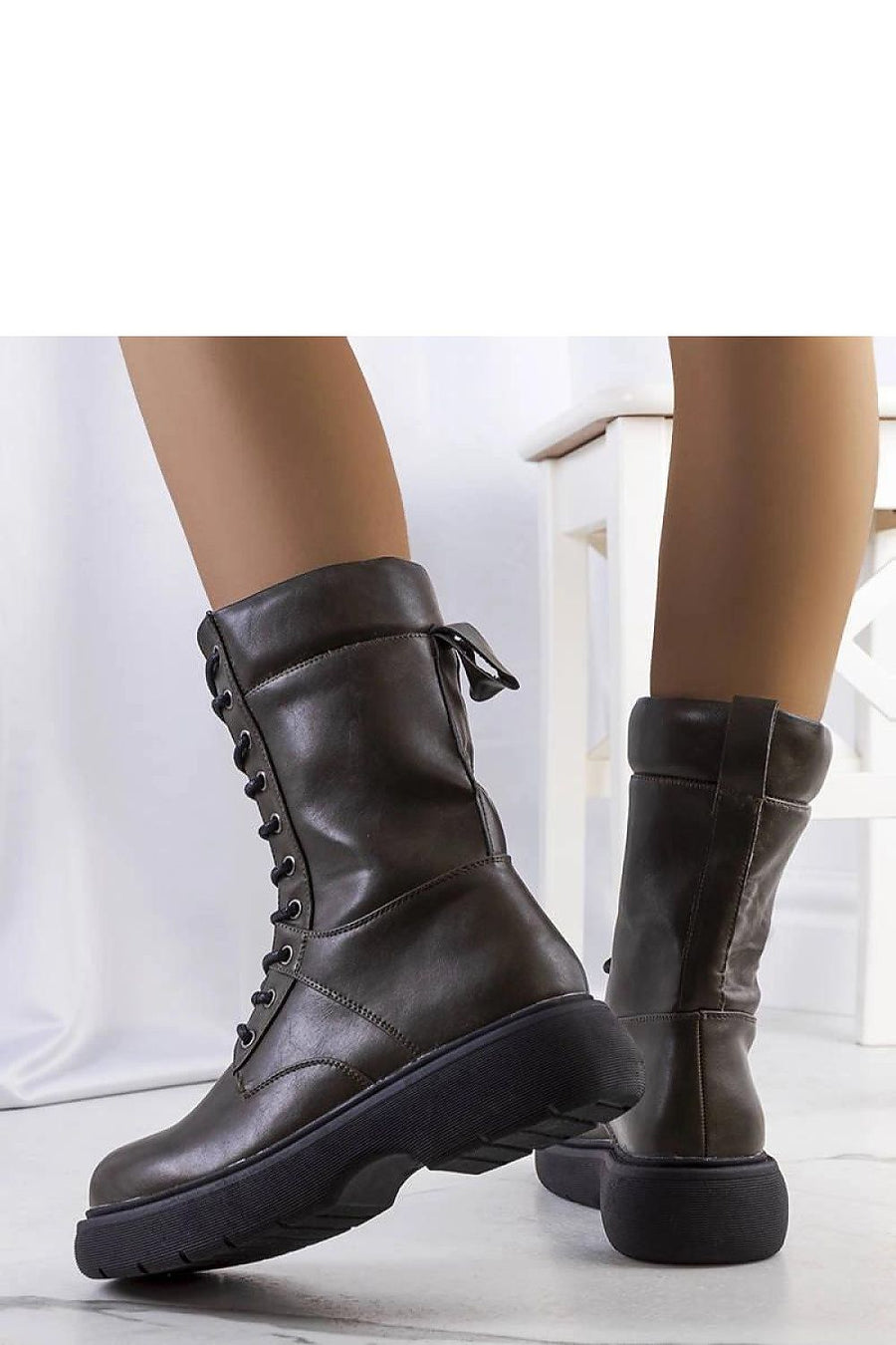  Bottes model 204848 Solea 