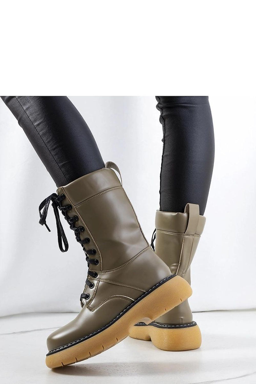  Bottes model 205159 Solea 