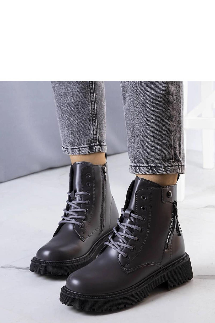  Bottes model 205885 Solea 