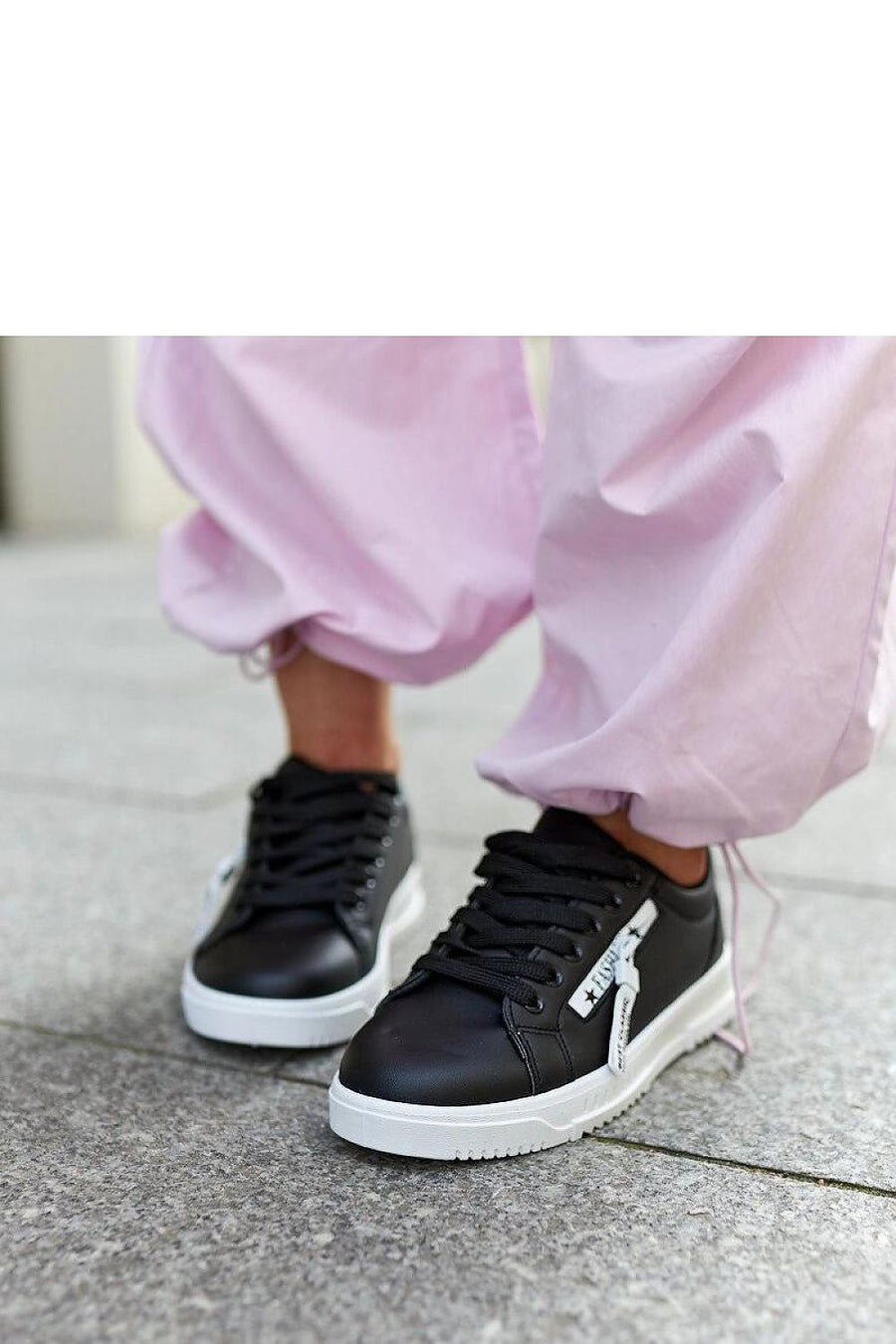  Baskets model 207295 Solea 