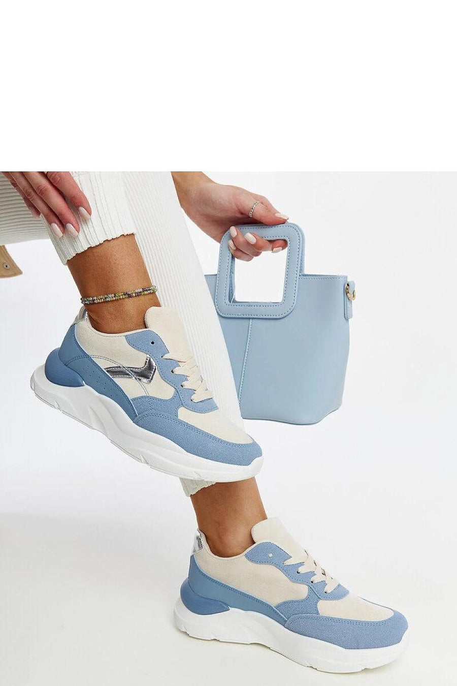  Baskets model 207429 Solea 