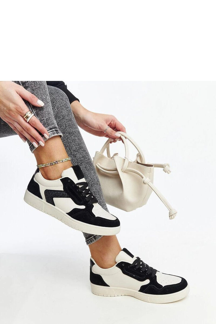 Baskets model 207432 Solea 