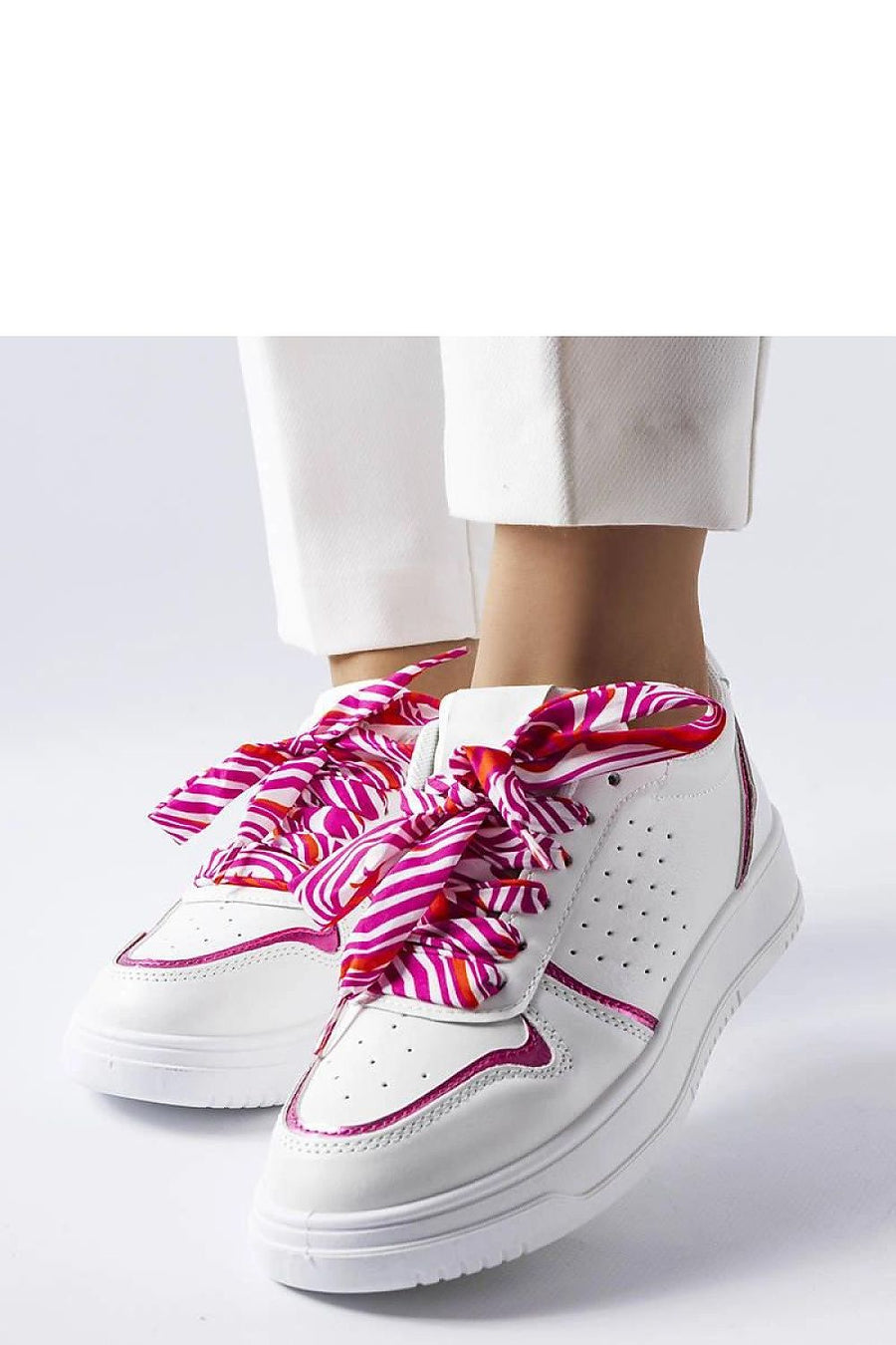  Baskets model 207947 Solea 
