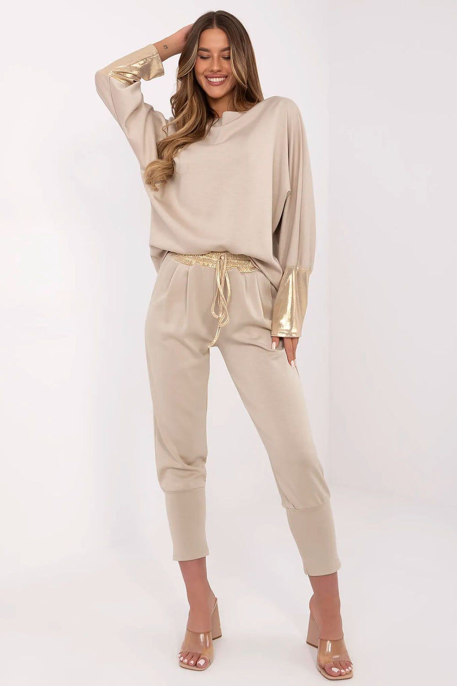  L`ensemble model 209500 Italy Moda 