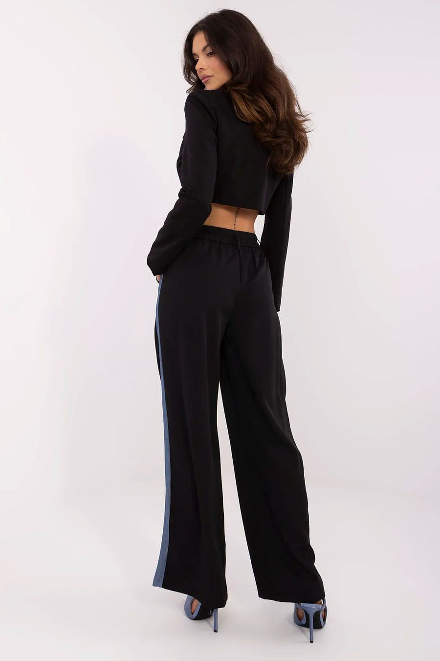  Pantalon femme model 211178 NM 