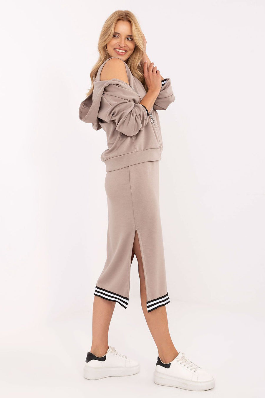  L`ensemble model 216733 Rue Paris 
