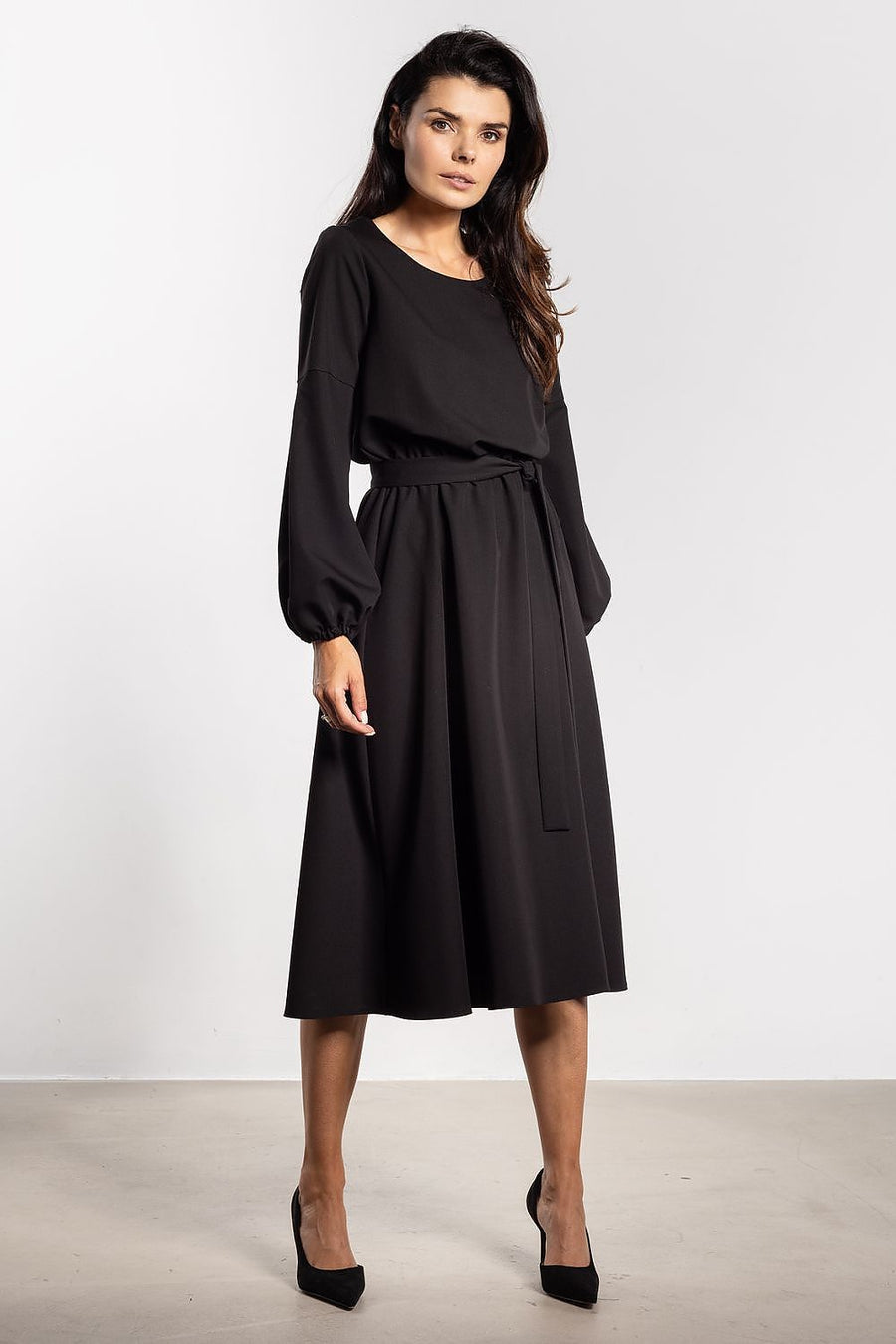 Robe de jour model 218993 awama 