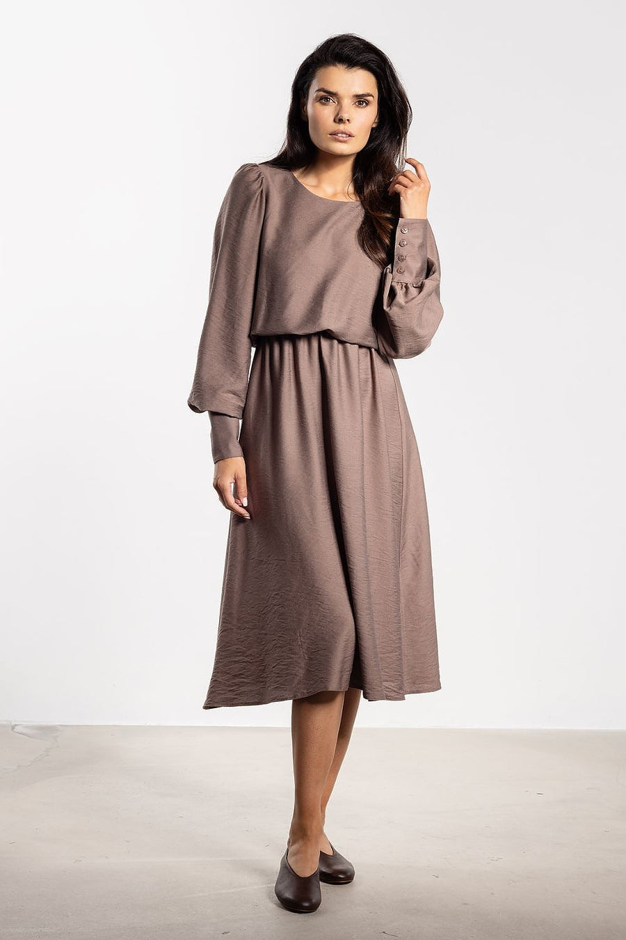  Robe de jour model 219023 awama 