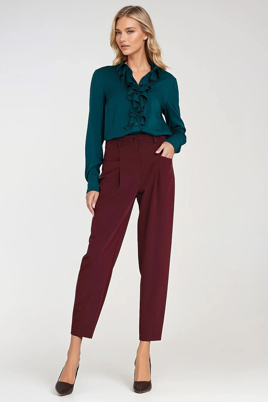  Pantalon femme model 219765 Nife 