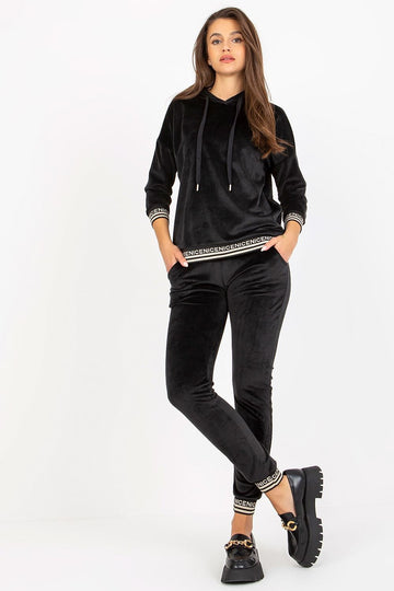  L`ensemble model 172688 Relevance 