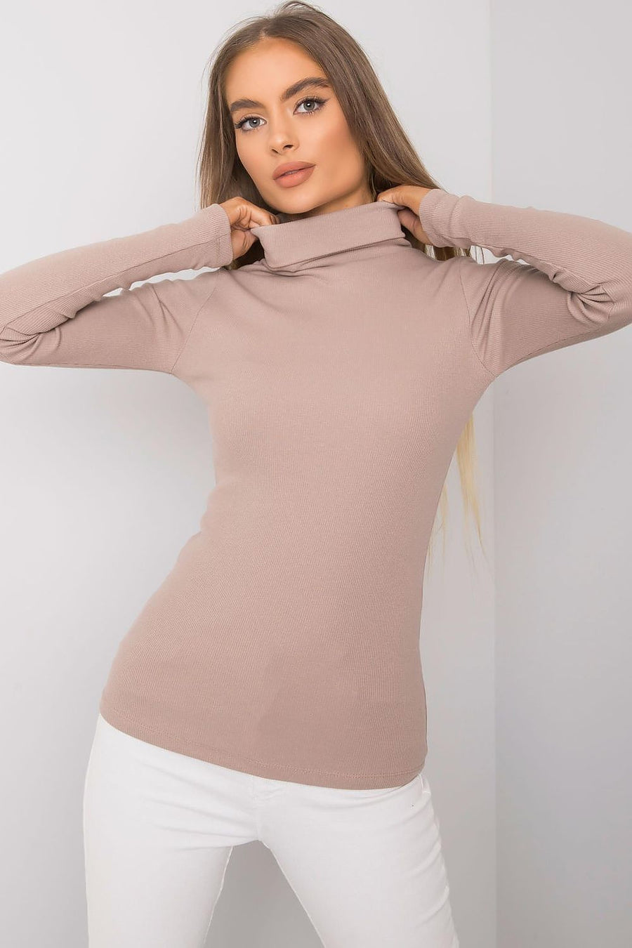  Col roulé model 173404 Rue Paris 