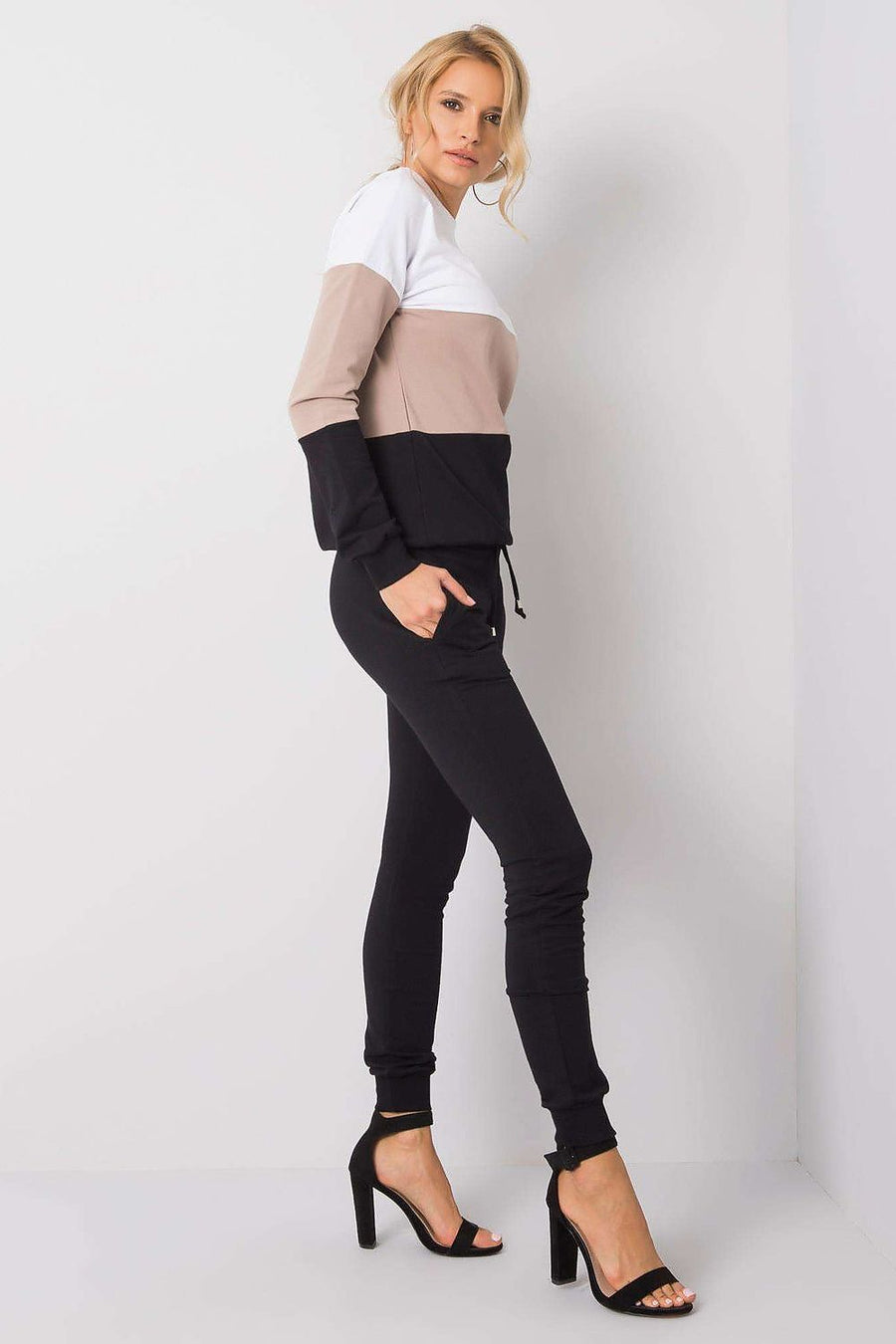  L`ensemble model 175127 Rue Paris 