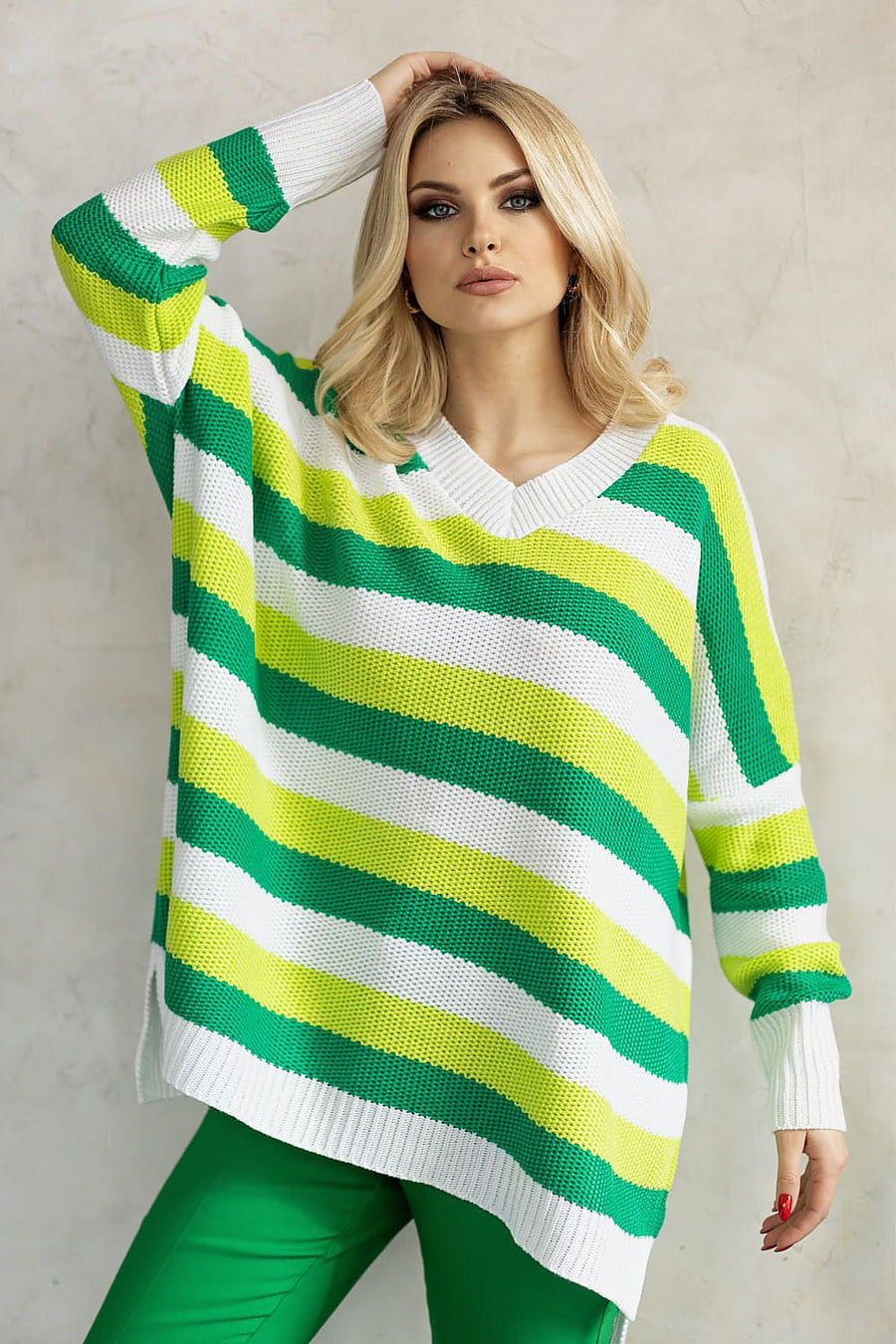  Chandail model 178647 PeeKaBoo 