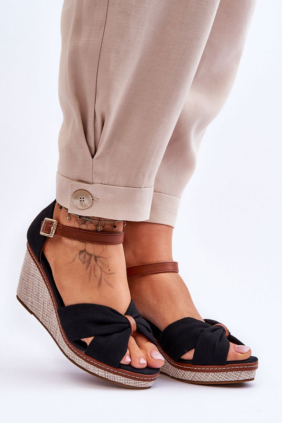 Cothurnes model 179858 Step in style 