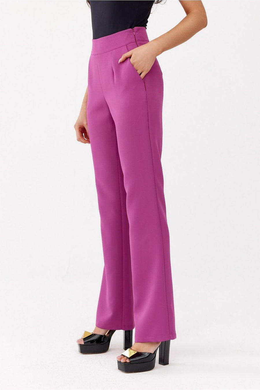  Pantalon femme model 180744 Roco Fashion 