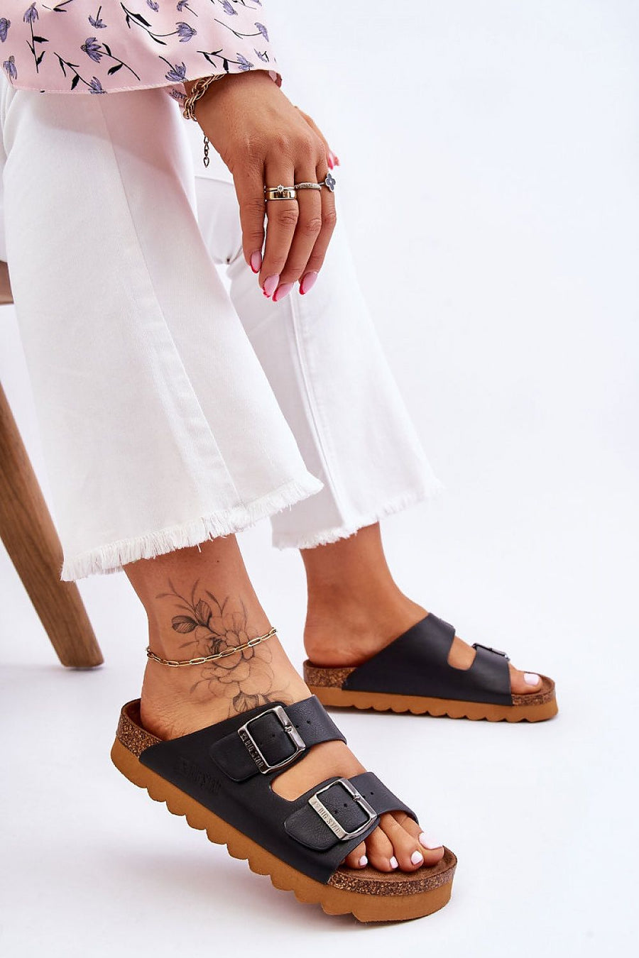  Clacquettes model 182380 Step in style 