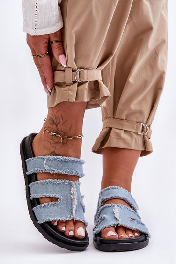  Clacquettes model 183452 Step in style 