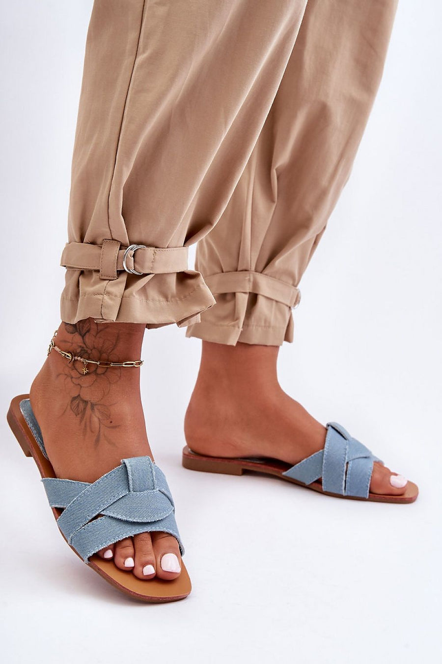  Clacquettes model 183491 Step in style 